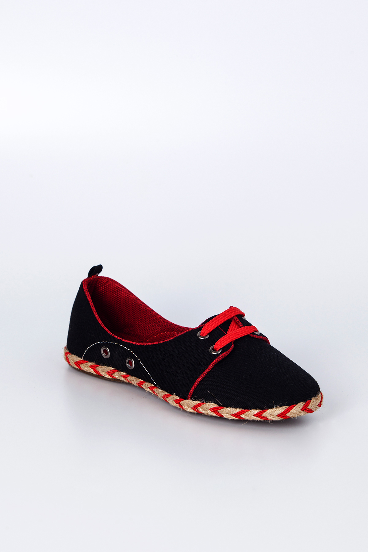 102 Bağcıklı Babet Siyah